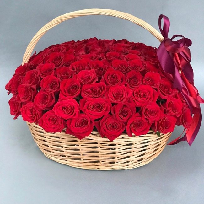 101 роза в корзине - салон «Цвет настроения» в Уфе