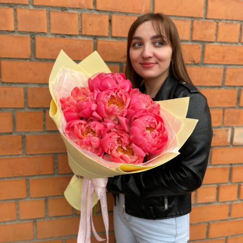 Коралловые пионы в Уфе от магазина цветов «ЦВЕТ Н@СТРОЕНИЯ», ⏰Работаем 24/7!
