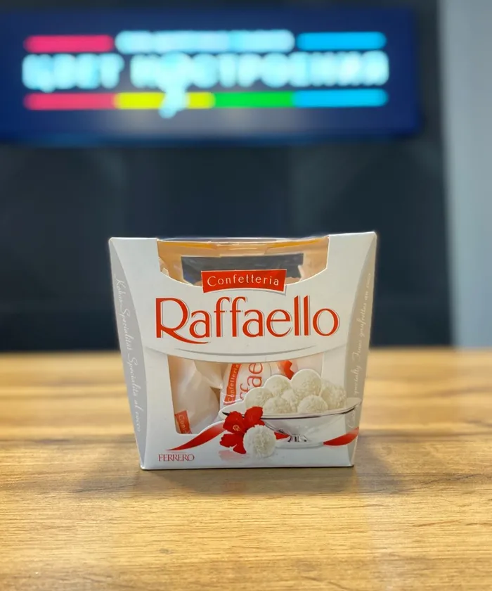 Конфеты &laquo;Рафаэлло&raquo; от интернет-магазина цветов в 