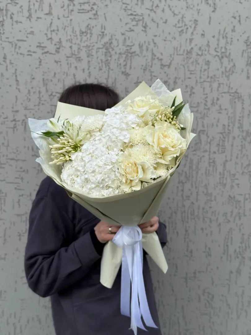 Белый стих от интернет-магазина цветов в 