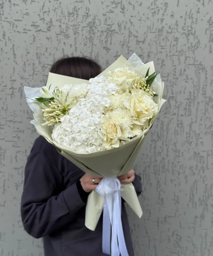 Белый стих от интернет-магазина цветов в 