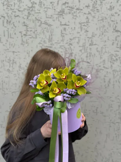 Зеленый фламинго от интернет-магазина цветов в 