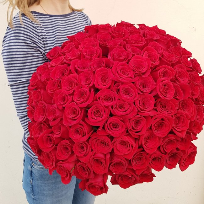 101 красная роза - салон «Цвет настроения» в Уфе 10019