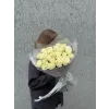 25 белых роз 60см в упаковке