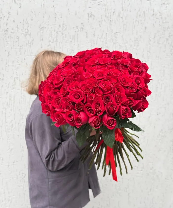 101 красная роза от интернет-магазина цветов в 