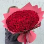 101 красная роза в упаковке 60см