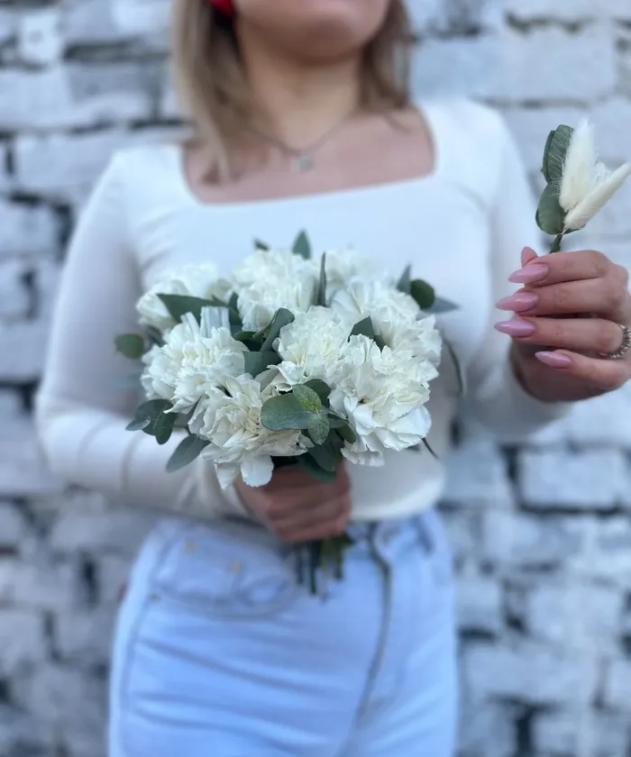 Свадебный букет &laquo;Софи Лорен&raquo; от интернет-магазина цветов в 