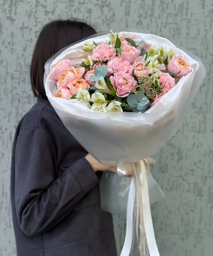 Воздушный поцелуй от интернет-магазина цветов в 