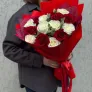 Яркая кокетка