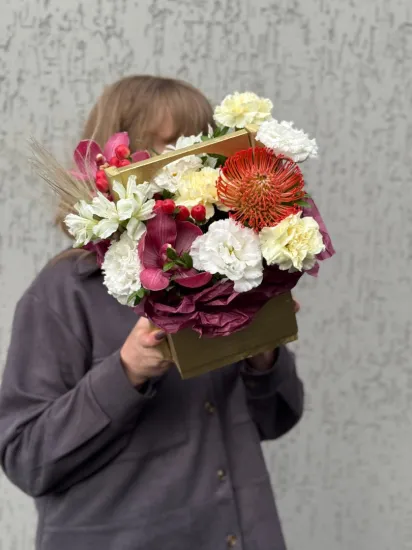 Маяковский от интернет-магазина цветов в 