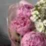 «Аромат лета» Букет с пионами и маттиолой