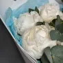 Букет из 7 нежных пионов