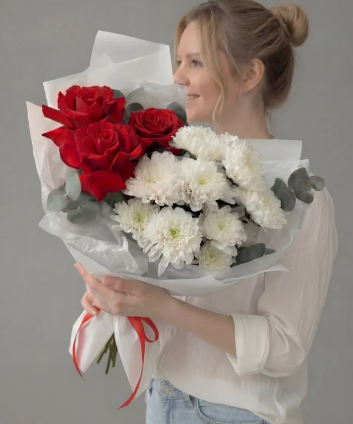 Элегантный контраст от интернет-магазина цветов в 