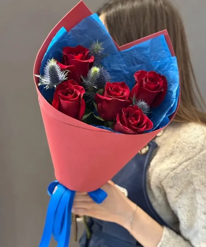 Алый блик от интернет-магазина цветов в 