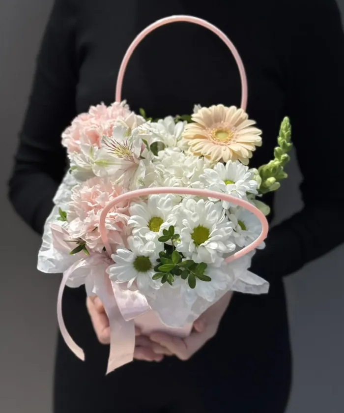 Нежный комплимент от интернет-магазина цветов в 