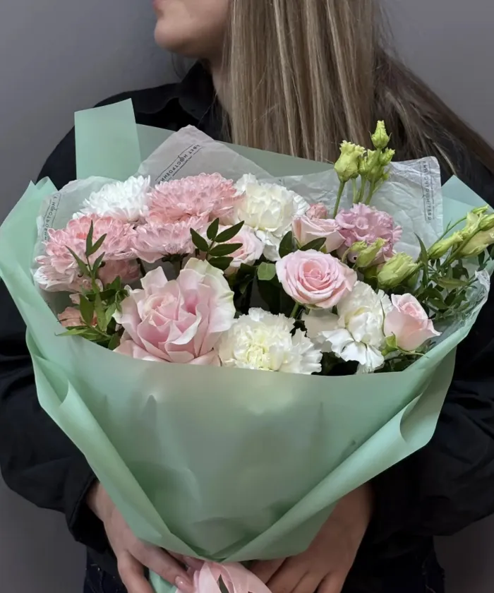 Нежный комплимент от интернет-магазина цветов в 