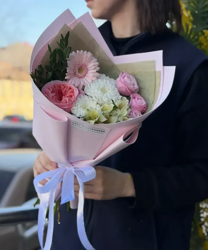 Нежный комплимент от интернет-магазина цветов в 