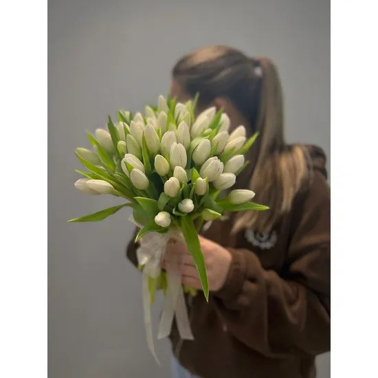 51 белый тюльпан от интернет-магазина цветов в 