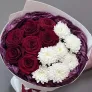 Букет из роз и хризантем