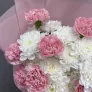 Микс-букет «Белая хризантема и розовая гвоздика»