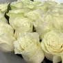 Подарочный набор: 41 белая роза и конфеты «Рафаэлло»