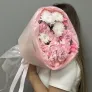 Сборный букет с розовой гортензией и диантусами
