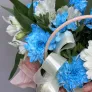 Композиция в сумочке хризантемы и гермини