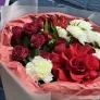 Букет №4 с красной французской розой и хризантемой