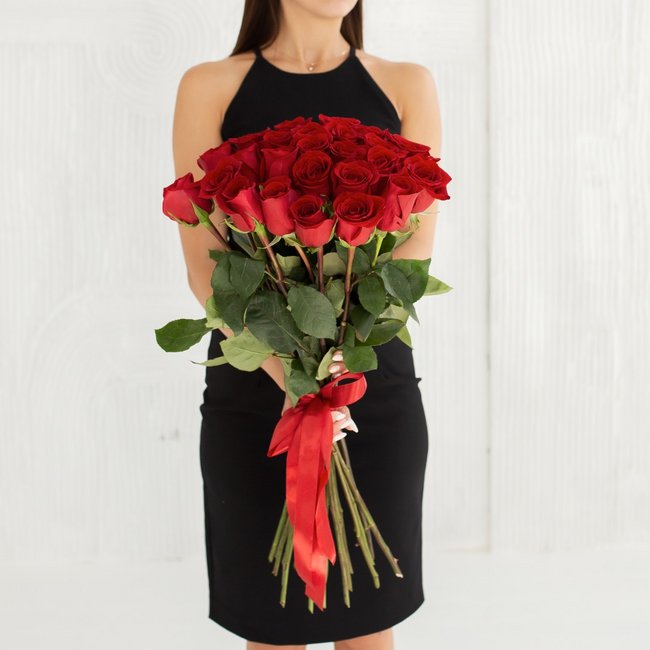 Купить «Красные розы Эквадор» из категории «Розы» в «Уфе» - «Цветнастроения»