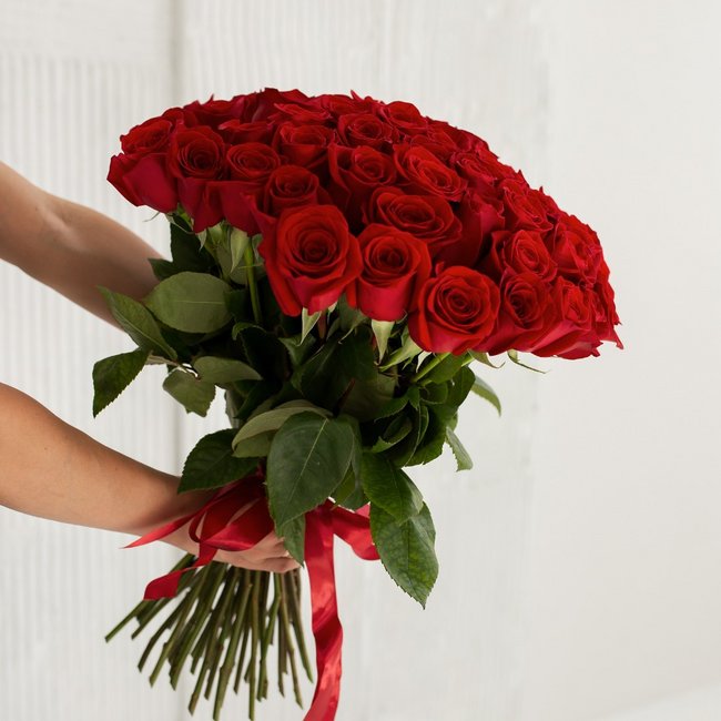 Купить «Красные розы Эквадор» из категории «Розы» в «Уфе» - «Цветнастроения»