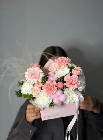 Романтичное письмо от интернет-магазина цветов в 