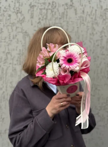 Милый комплимент от интернет-магазина цветов в 