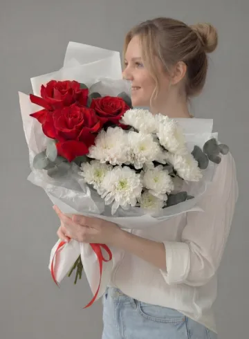 Элегантный контраст от интернет-магазина цветов в 