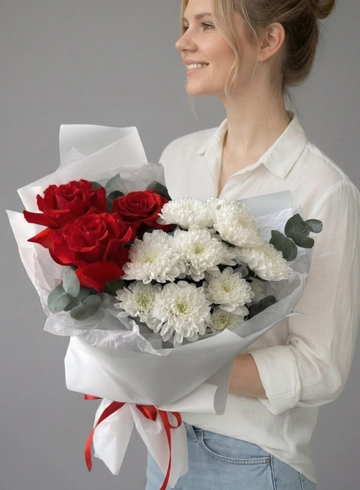 Элегантный контраст от интернет-магазина цветов в 