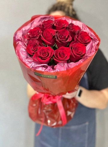 11 красных роз Эквадор от интернет-магазина цветов в 