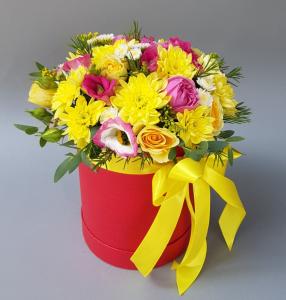 Цветы в шляпной коробке «Прекрасное настроение»