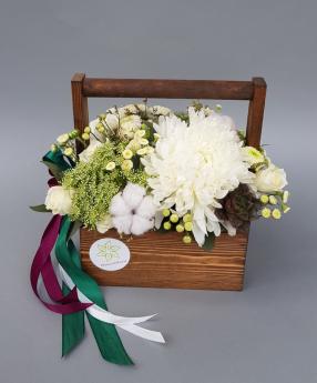Цветы в деревянном ящике «Айсберг»